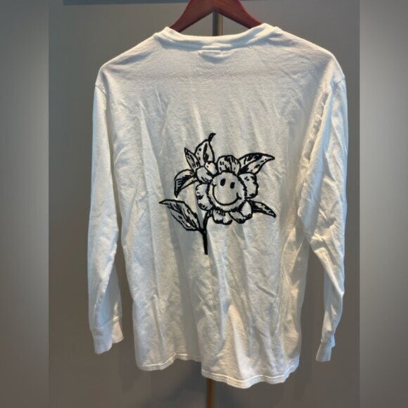 TNA Graphic Oversized Long Sleeve Tee – Size Medium - Picture 4 of 11